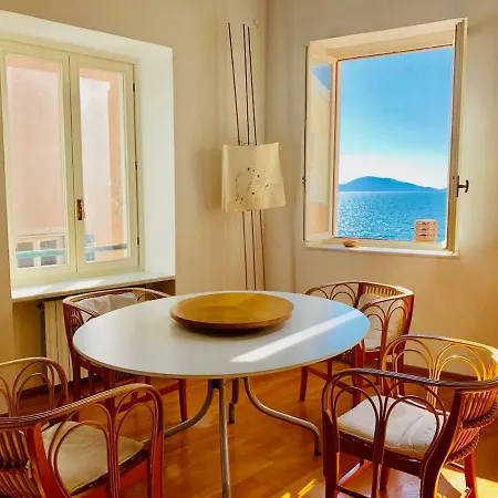 La Finestra Sul Golfo, Apartment