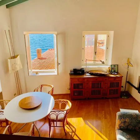 La Finestra Sul Golfo, Apartman *
