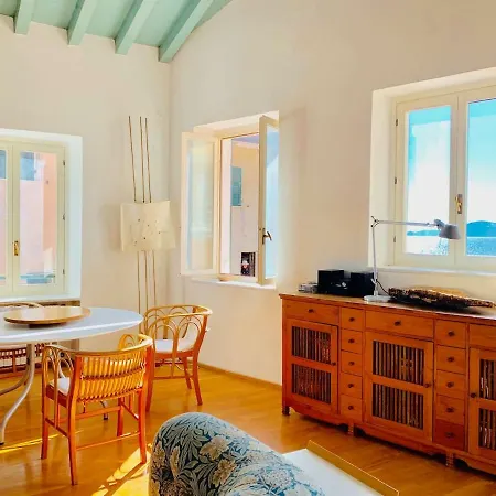 Apartman La Finestra Sul Golfo, *