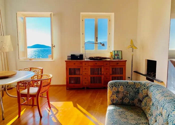 Apartment La Finestra Sul Golfo,